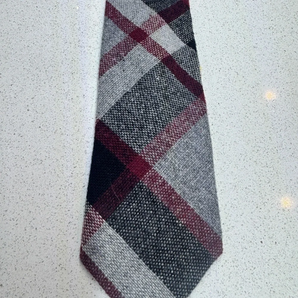 G. Galvani Vintage Red and Gray Plaid Tartan Wool Tie  NWT